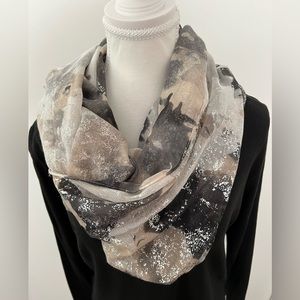 Pretty Lightweight Black White Silver Beige Infinite Scarf